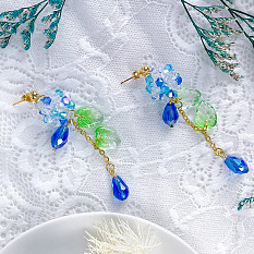 Boucles d'oreilles pendantes en perles d'hortensia