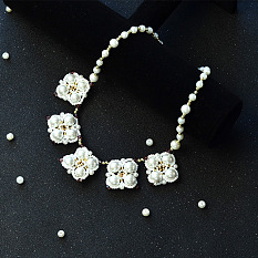 Glass Pearl Beads and Seed Beads Flower Stitch Necklace