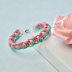 Joli bracelet avec cordon en daim de Corée