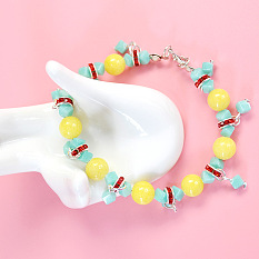 Beau bracelet de perles colorées