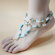 Sandale aux pieds nus ornée de perles