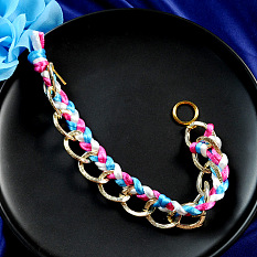Bracelet chaîne dorée avec fil de nylon tressé