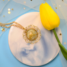 Flower Wire Wrapping Necklace