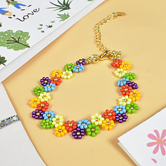 Bracelet de perles en forme de fleur colorée