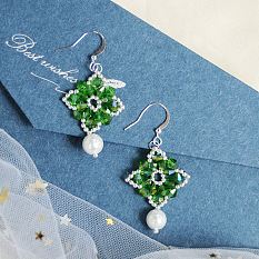 Boucles d'oreilles élégantes en perles de verre vertes