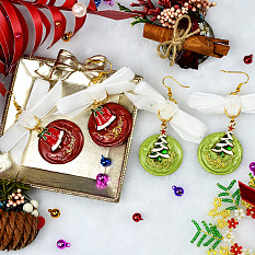 PandaHall Selected idea sobre pendientes navideños con sello de cera