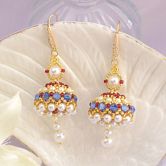 Серьги-колокольчики из стекла и жемчуга