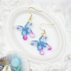 Серьги из семян бабочек и стеклянных бусин