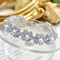 PandaHall Selected idée de bracelet en perles de flocon de neige