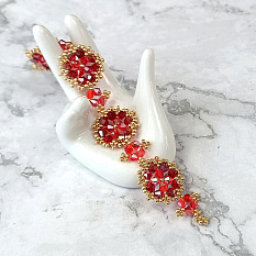 PandaHall Selected tutorial sul braccialetto con perle di vetro bicono rosse