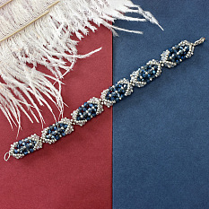Bracelet perlé en verre toupie vintage