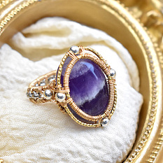 Vintage Wire Wrapping Ring with Amethyst Cabochons