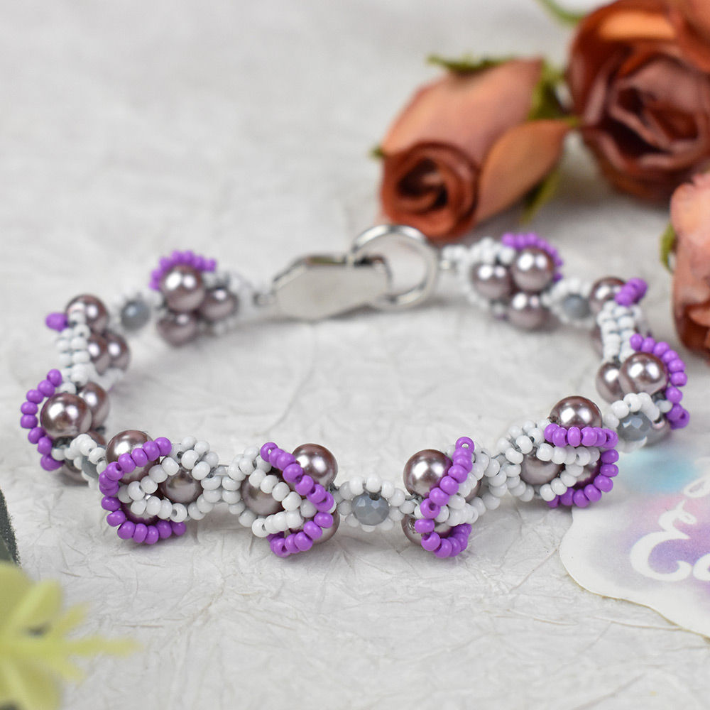 PandaHall Selected мастер-класс по изготовлению браслета из фиолетового жемчуга и бисера.-6