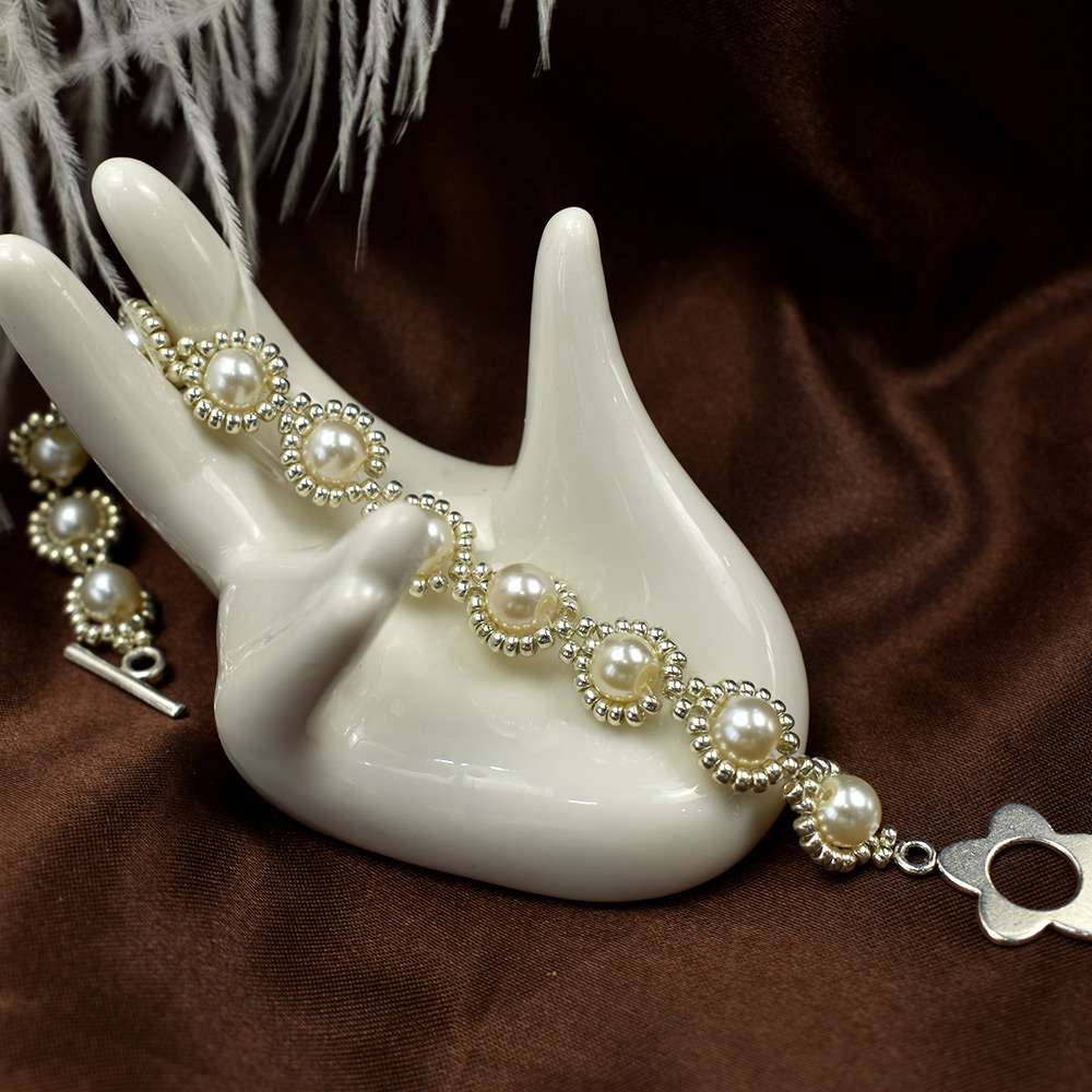 PandaHall Selected мастер-класс по изготовлению браслета из бисера с жемчужными бусинами.-1