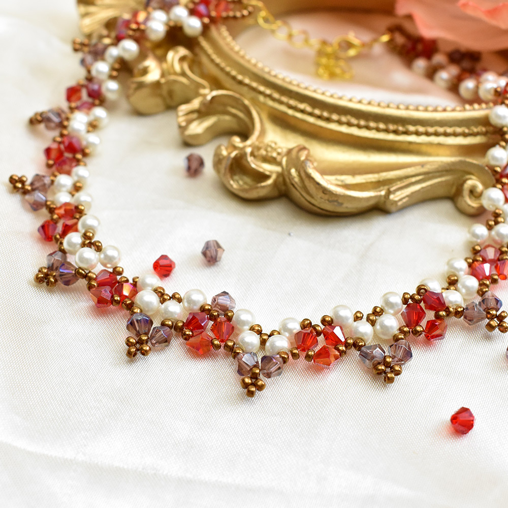 PandaHall Selected мастер-класс по изготовлению винтажного колье из жемчуга и биконусов-6