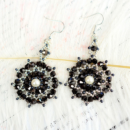 PandaHall Selected мастер-класс по изготовлению плоских круглых серег из бисера.-7