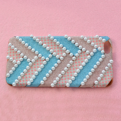 Personalized and Fashionable Phone Case-4