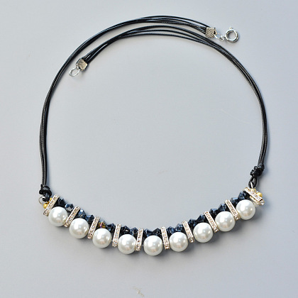 Collier cordon en cuir perlé et perles de verre-6
