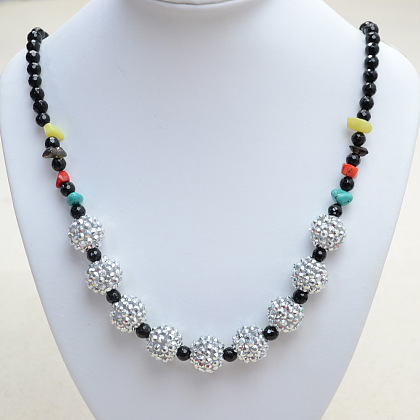 Simple Black and White Beaded Necklace-6