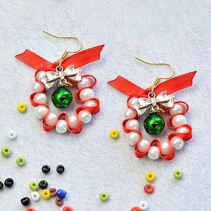 Boucles d'oreilles ruban de perles de Noël-1