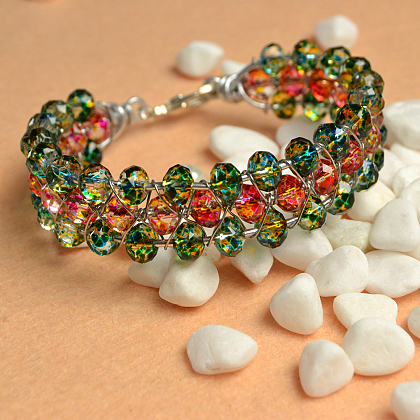 Bracelet simple avec perles et fils de verre-1