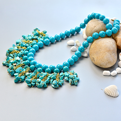 Collier plastron en perles turquoise avec pendentifs-6