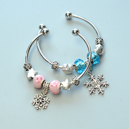 European Bead Bracelet with Snowflake Pendants-4