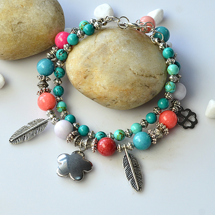 Bracelet à deux brins de perles mélangées avec pendentifs en plumes de style tibétain-1