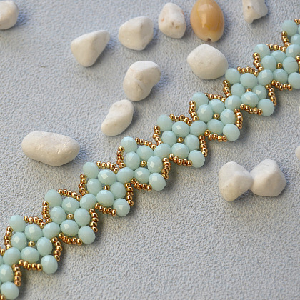 Браслет из стеклянных абакусов с бисером-7