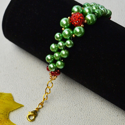 Bracelet point de perles de verre vert pour noël-5