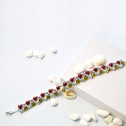 Armband aus weihnachtlichen Perlen und Glasperlen-5