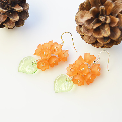 Boucles d'oreilles en grappe de perles acryliques à fleurs-5