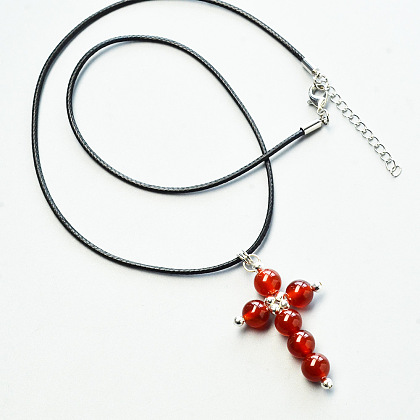 Collier à pendentif croix en perles de pierres précieuses rouges-5
