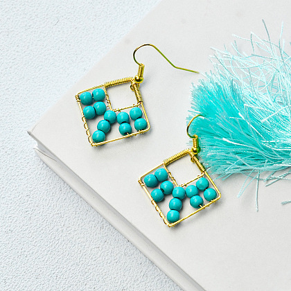 Boucles d'oreilles carrées enveloppées de fil avec des perles turquoise-5