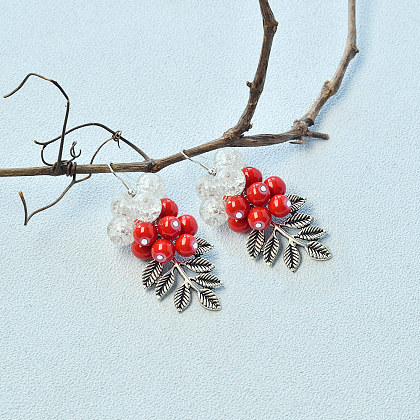 Boucles d'oreilles perles de verre rouges avec feuille-1