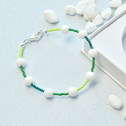 Браслет из бисера градиентного цвета