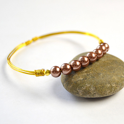 Schlichtes Perlenarmband