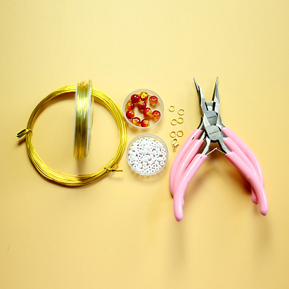 Браслет с красными кристаллами-2