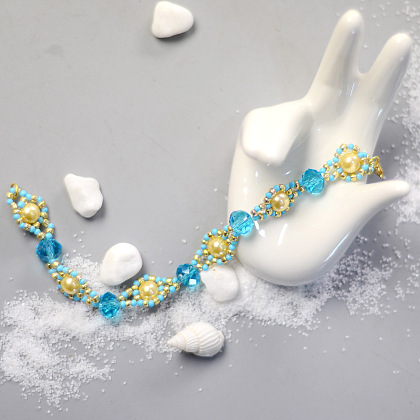 Bracelet de perles bleues et jaunes-1