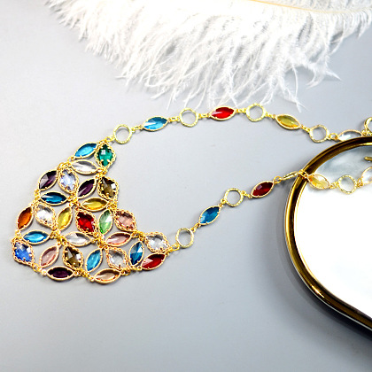 Красочное хрустальное колье