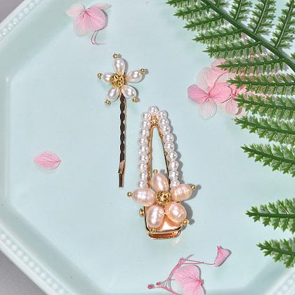 Delicate Flower-liked Hair Clip with Pearl-5