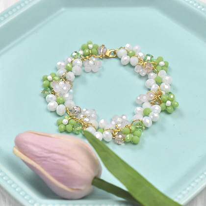 かわいいグリーンの花模様のブレスレット-1