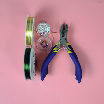 Schmetterlingsförmige Saatperlen-Ohrstecker-2