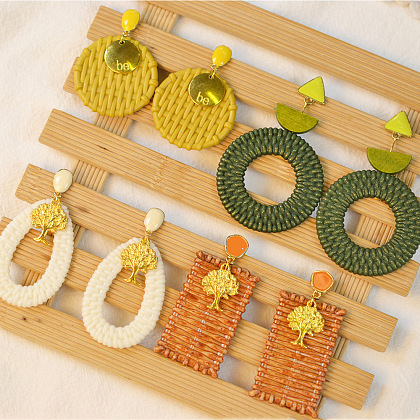 PandaHall Selected idea su set di orecchini colorati con pendenti intrecciati-1