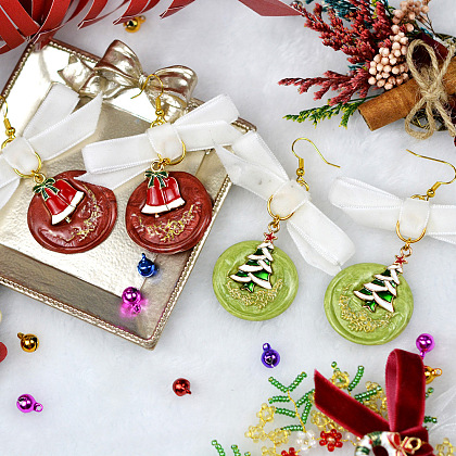 PandaHall Selected idea sobre pendientes navideños con sello de cera-8