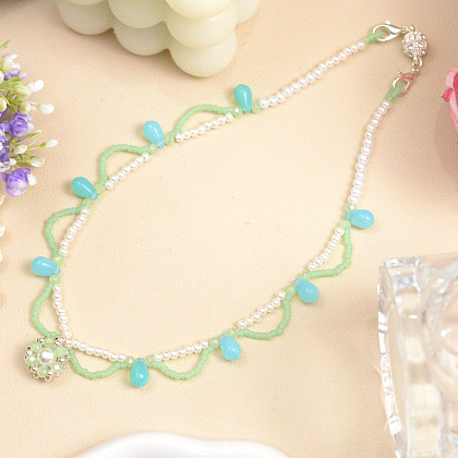 Ожерелье в форме капли из стекла и бисера.-5