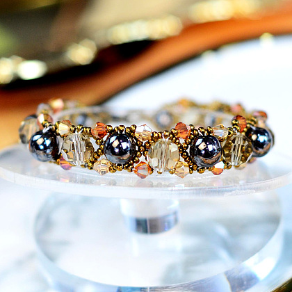 Винтажный браслет из бисера-6