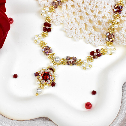 Винтажное ожерелье с красными кристаллами-8