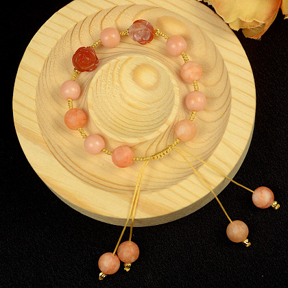 Розовый браслет из плетеной веревки с драгоценными камнями-6