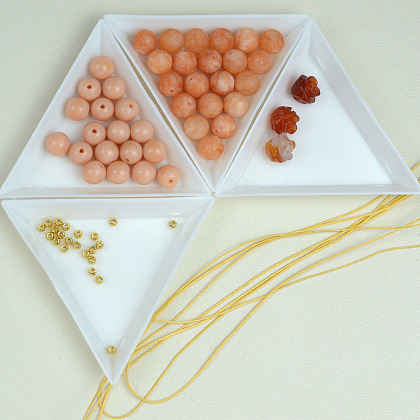 Розовый браслет из плетеной веревки с драгоценными камнями-2